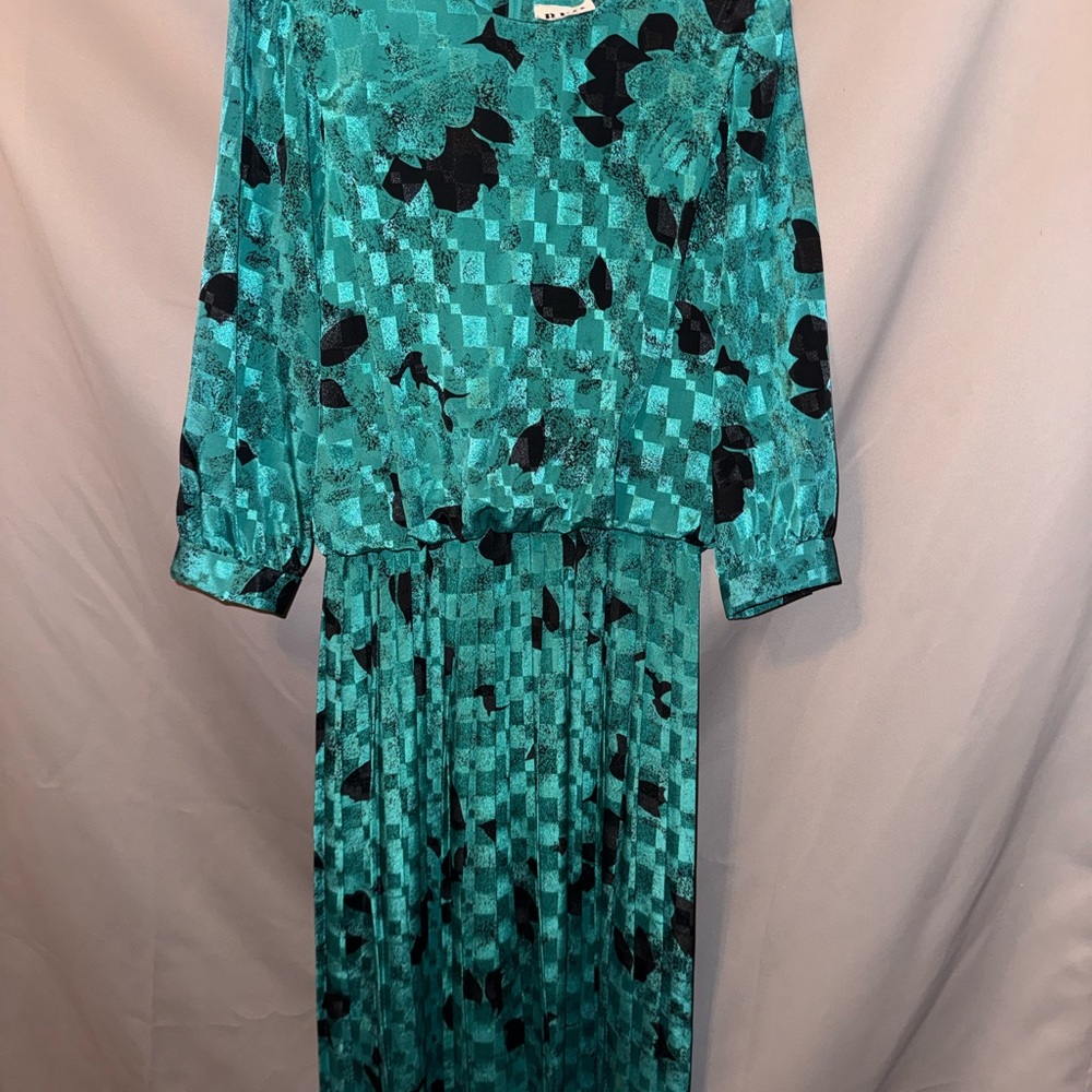 Chic Teal and Black Floral Long Sleeve Dress